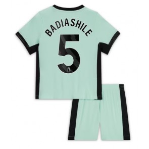 Lacne Dětský Futbalové dres Chelsea Benoit Badiashile #5 2023-24 Krátky Rukáv - Tretina (+ trenírky)
